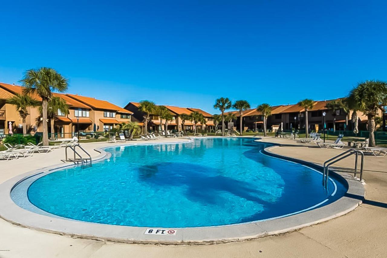 Gulf Highlands, Unit 111 *