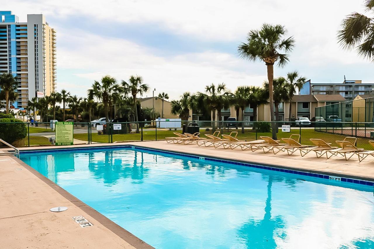 Gulf Highlands, Unit 111 Holiday home