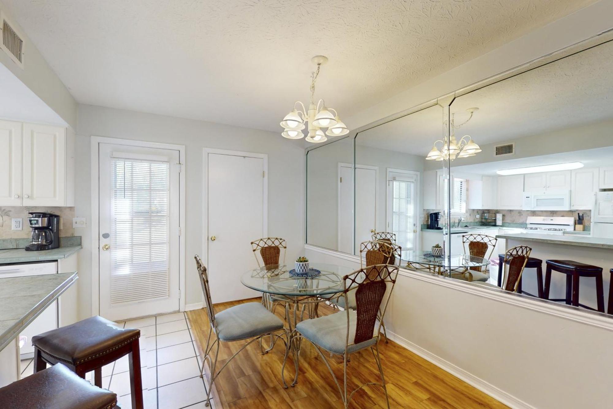 Gulf Highlands, Unit 111 * Panama City Beach